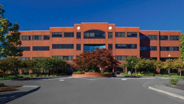 One Town Center: 10151 SE Sunnyside Rd, Clackamas, OR 97015
